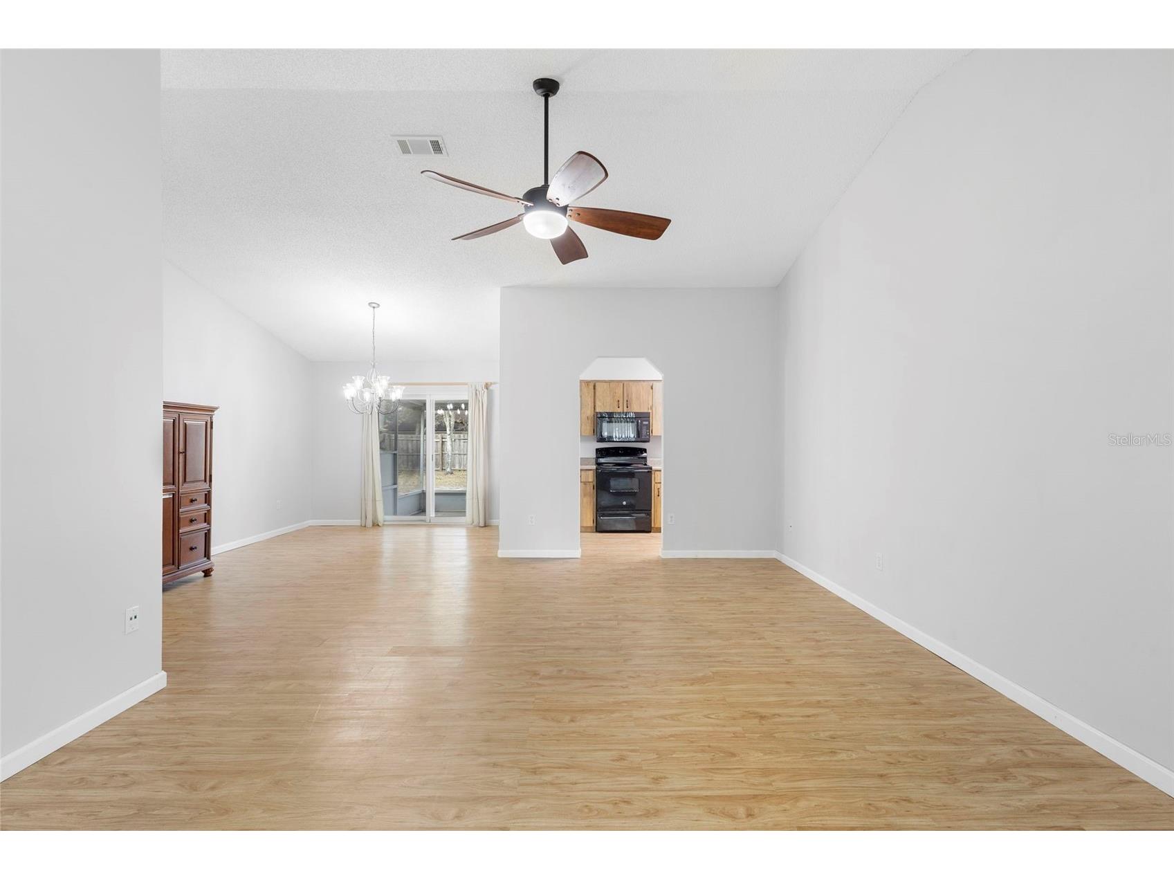 3560 Apple Orchard Drive Deltona FL 32738 V4946594 image6