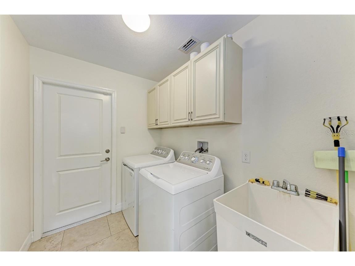 3560 Eldron Avenue North Port FL 34286 A4665278 image32