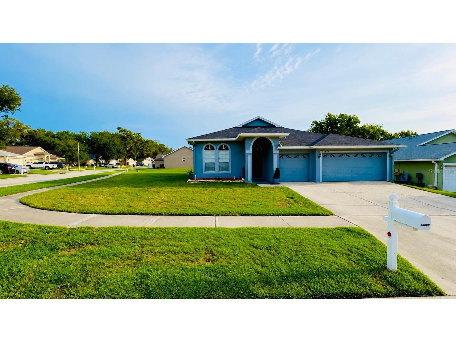 35609 Welby Court Zephyrhills FL 33541 TB8512675 image2