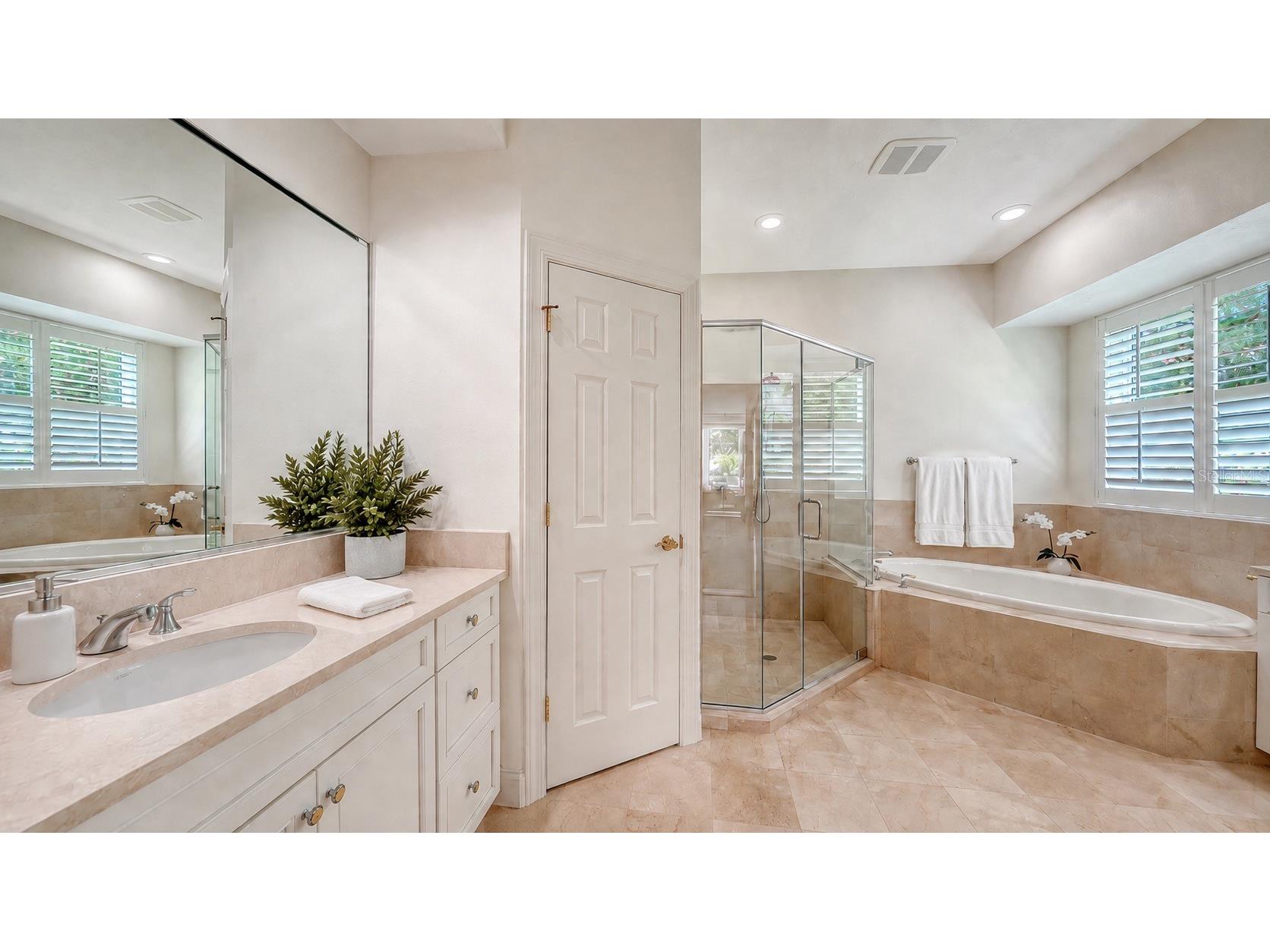 3563 Fair Oaks Lane Longboat Key FL 34228 A4695291 image20