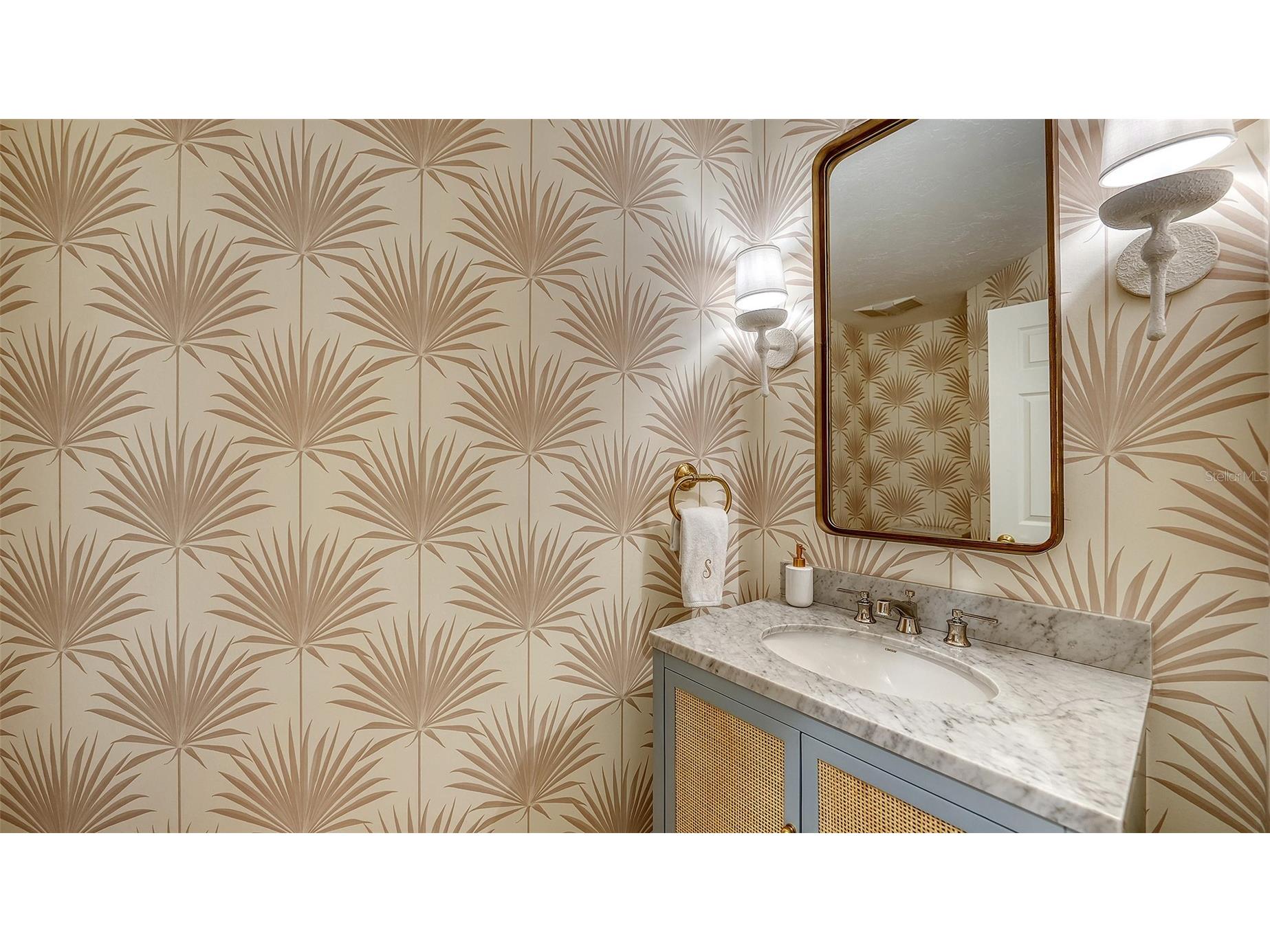 3563 Fair Oaks Lane Longboat Key FL 34228 A4695291 image23