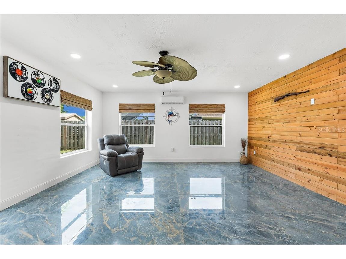 3564 65th Avenue Circle E Sarasota FL 34243 A4659171 image33