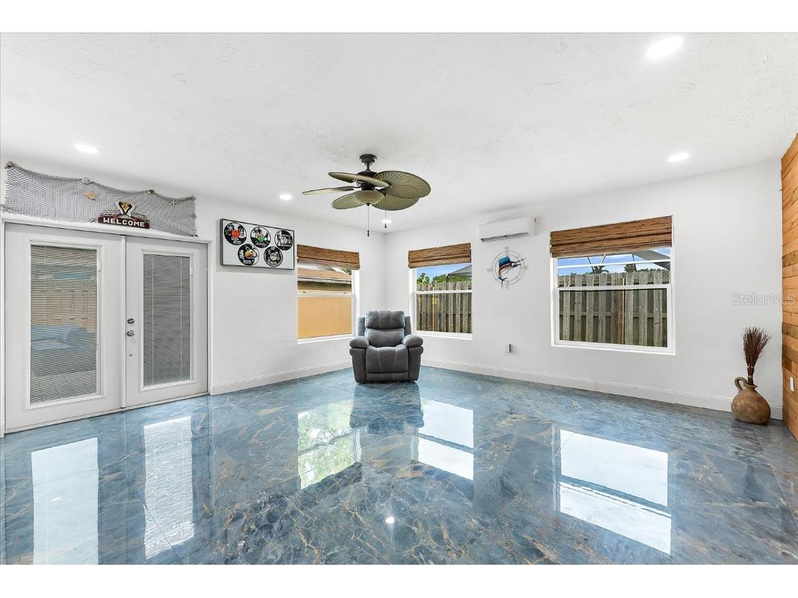 3564 65th Avenue Circle E Sarasota FL 34243 A4659171 image34