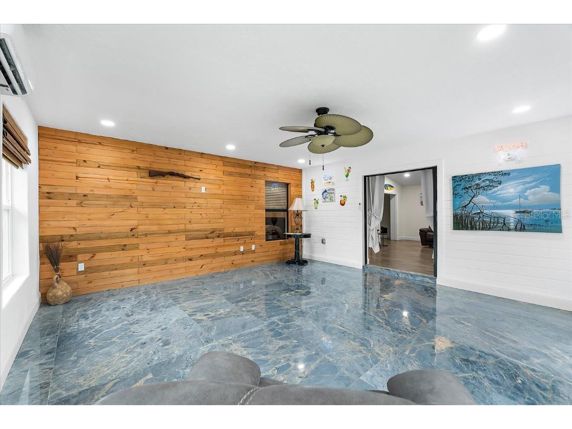 3564 65th Avenue Circle E Sarasota FL 34243 A4659171 image37