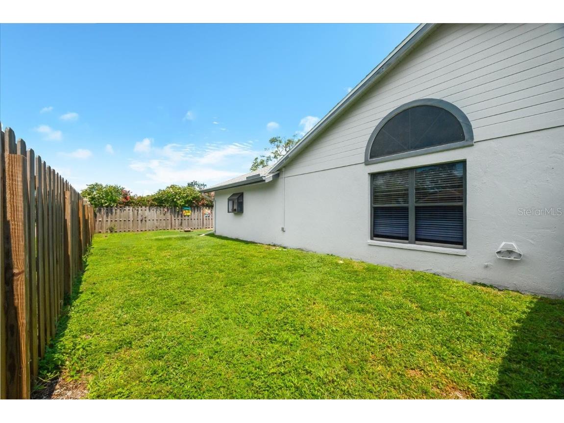 3564 65th Avenue Circle E Sarasota FL 34243 A4659171 image39