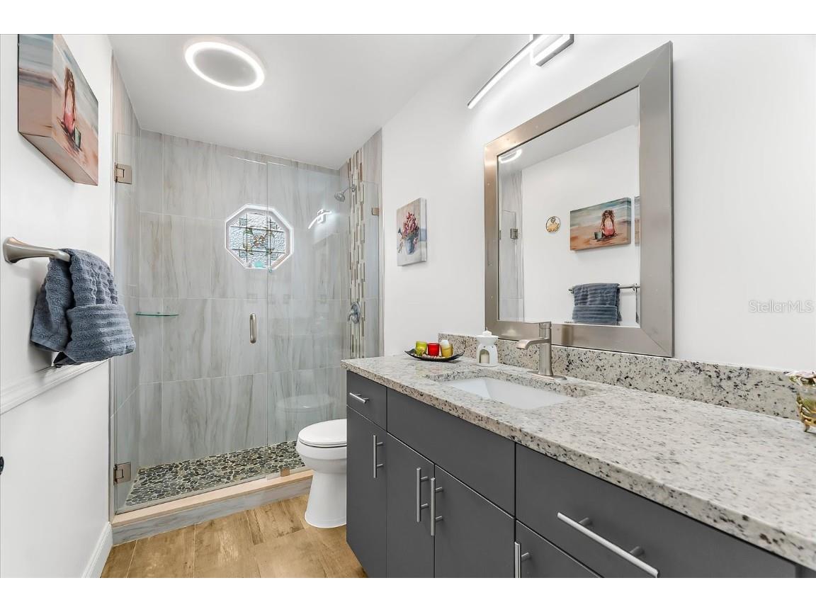 3564 65th Avenue Circle E Sarasota FL 34243 A4659171 image5