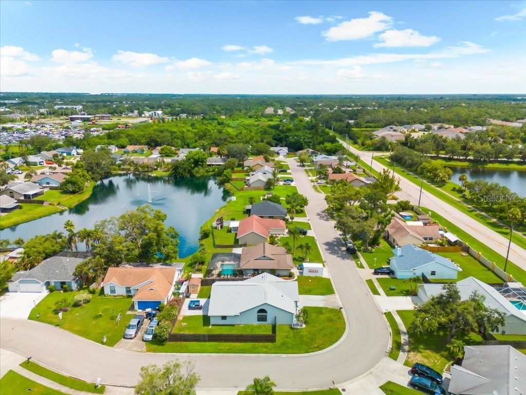 3564 65th Avenue Circle E Sarasota FL 34243 A4659171 image54