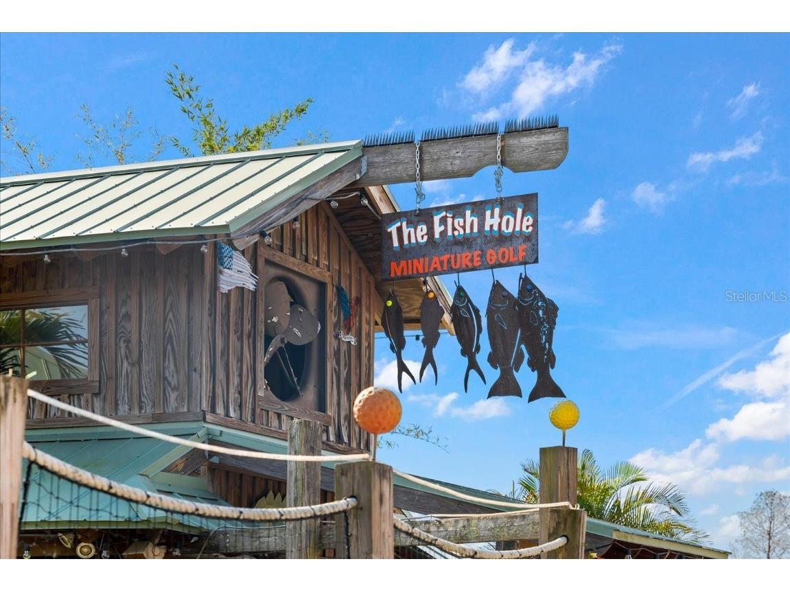 3564 65th Avenue Circle E Sarasota FL 34243 A4659171 image92