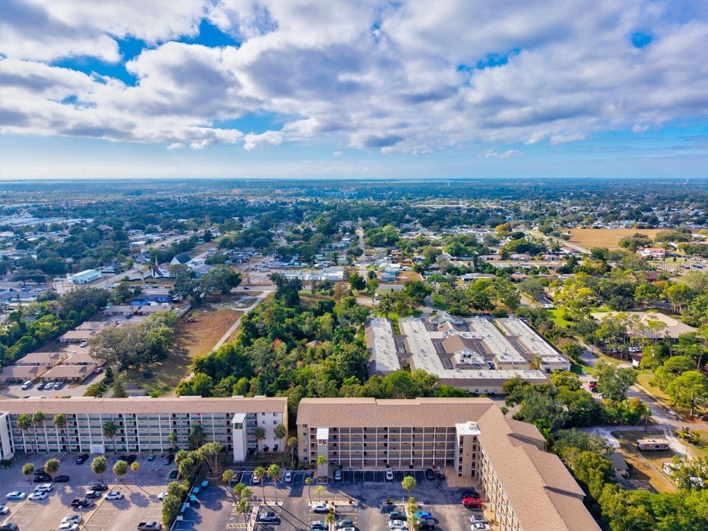 3564 Lake Bayshore Drive #203 Bradenton FL 34205 A4673772 image38