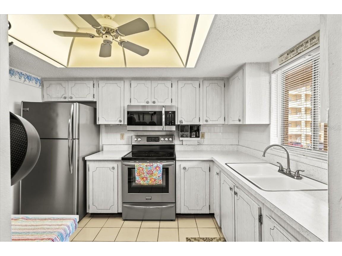 3564 Lake Bayshore Drive #203 Bradenton FL 34205 A4673772 image6