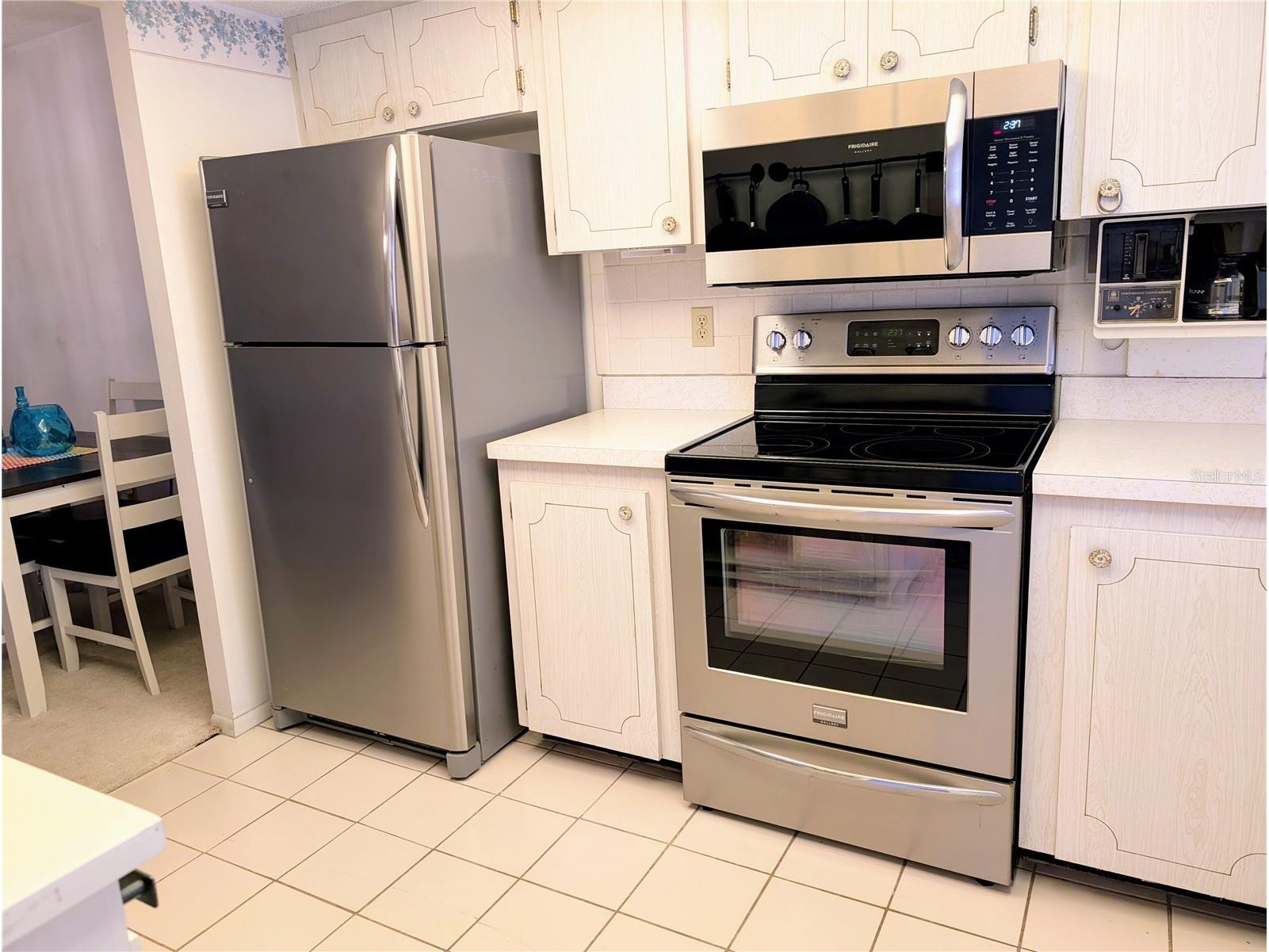3564 Lake Bayshore Drive #K-203 Bradenton FL 34205 A4696639 image4