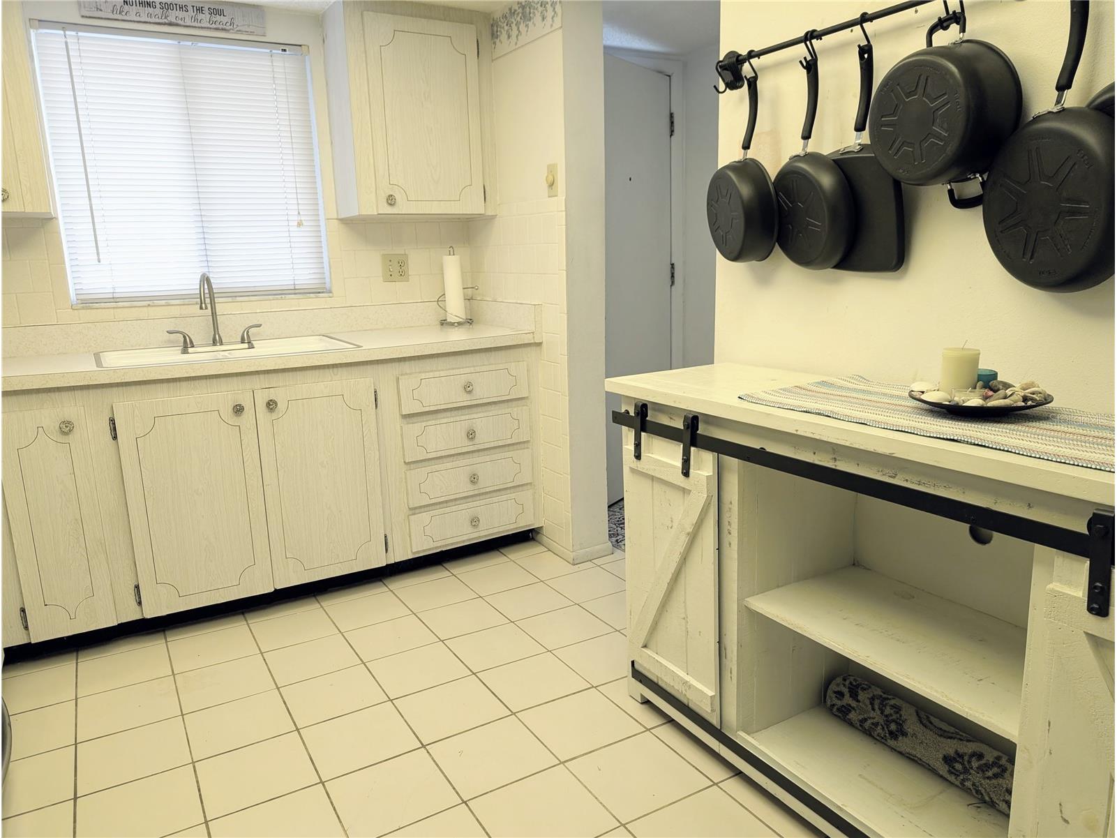 3564 Lake Bayshore Drive #K-203 Bradenton FL 34205 A4696639 image5