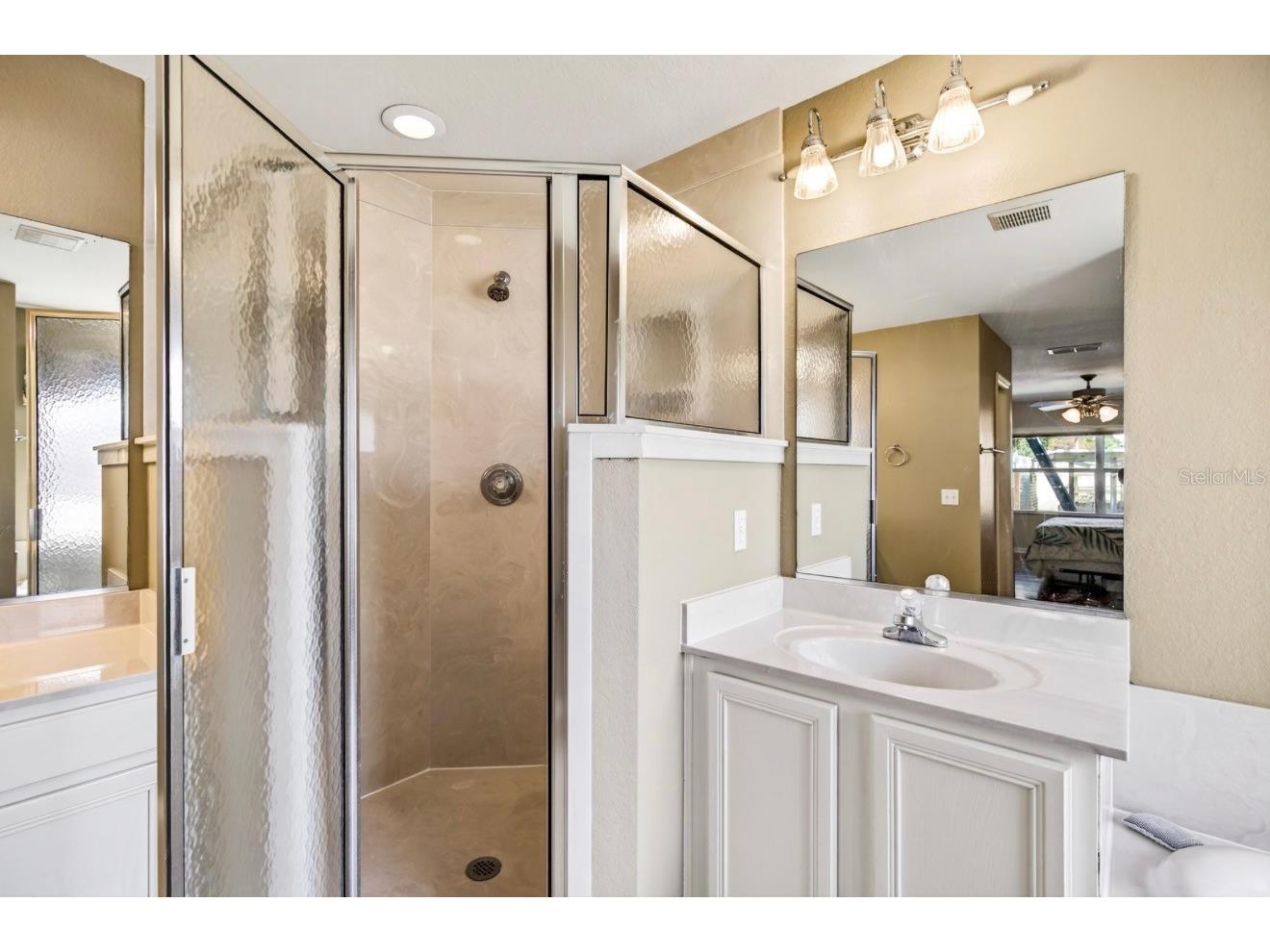 35653 Calla Court Leesburg FL 34788 - CANAL ACCESS TO LAKE EUSTIS G5107835 image17