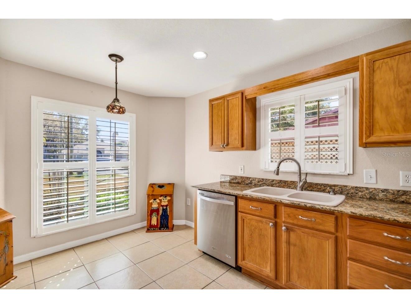 35653 Calla Court Leesburg FL 34788 - CANAL ACCESS TO LAKE EUSTIS G5107835 image6