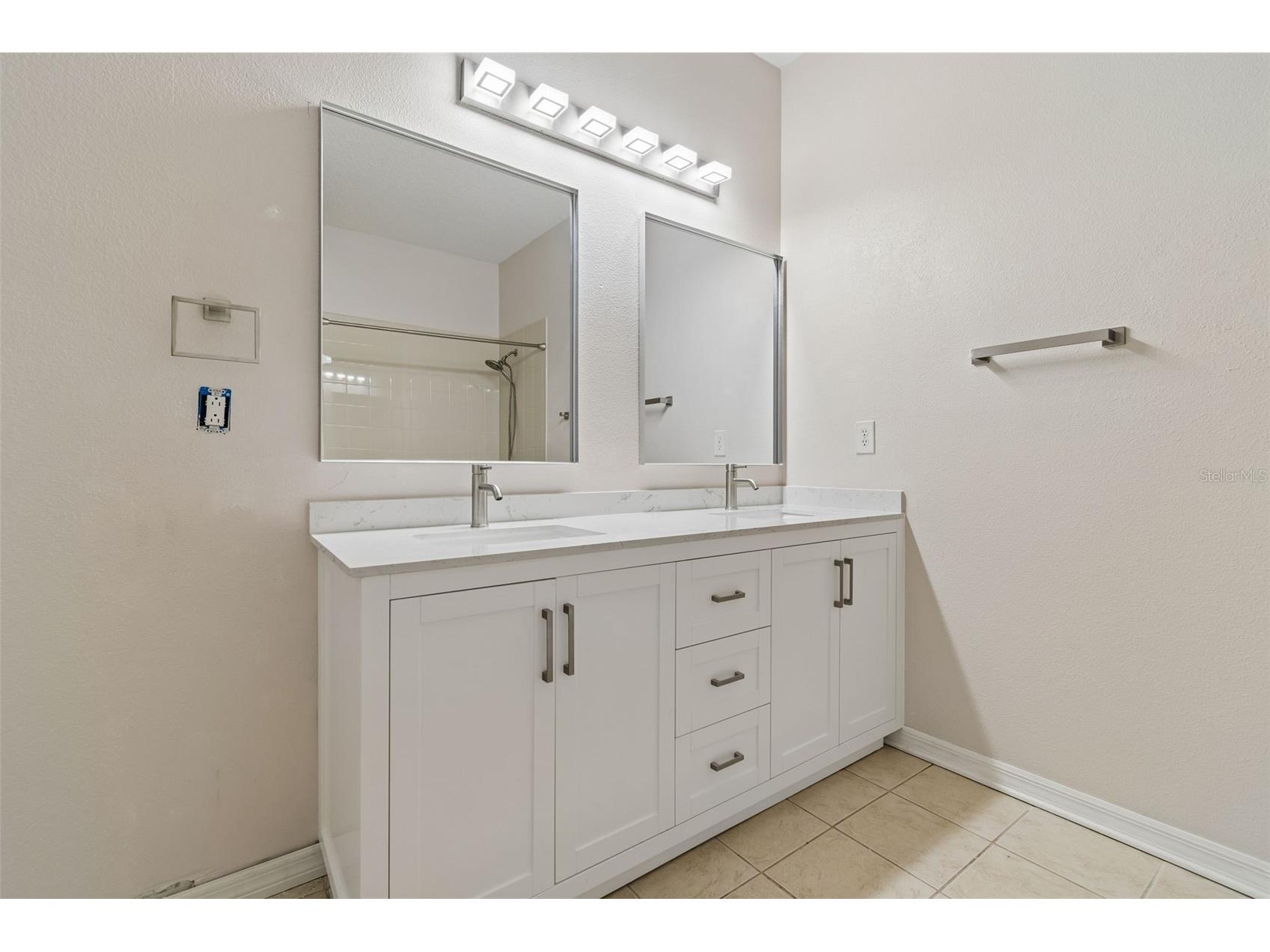 3566 High Hampton Circle Tampa FL 33610 TB8503403 image24