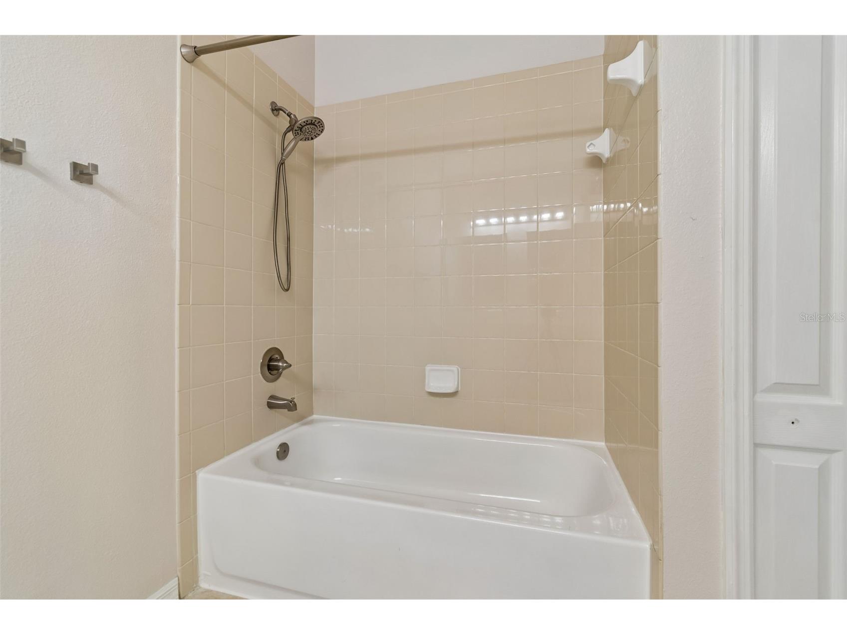 3566 High Hampton Circle Tampa FL 33610 TB8503403 image26