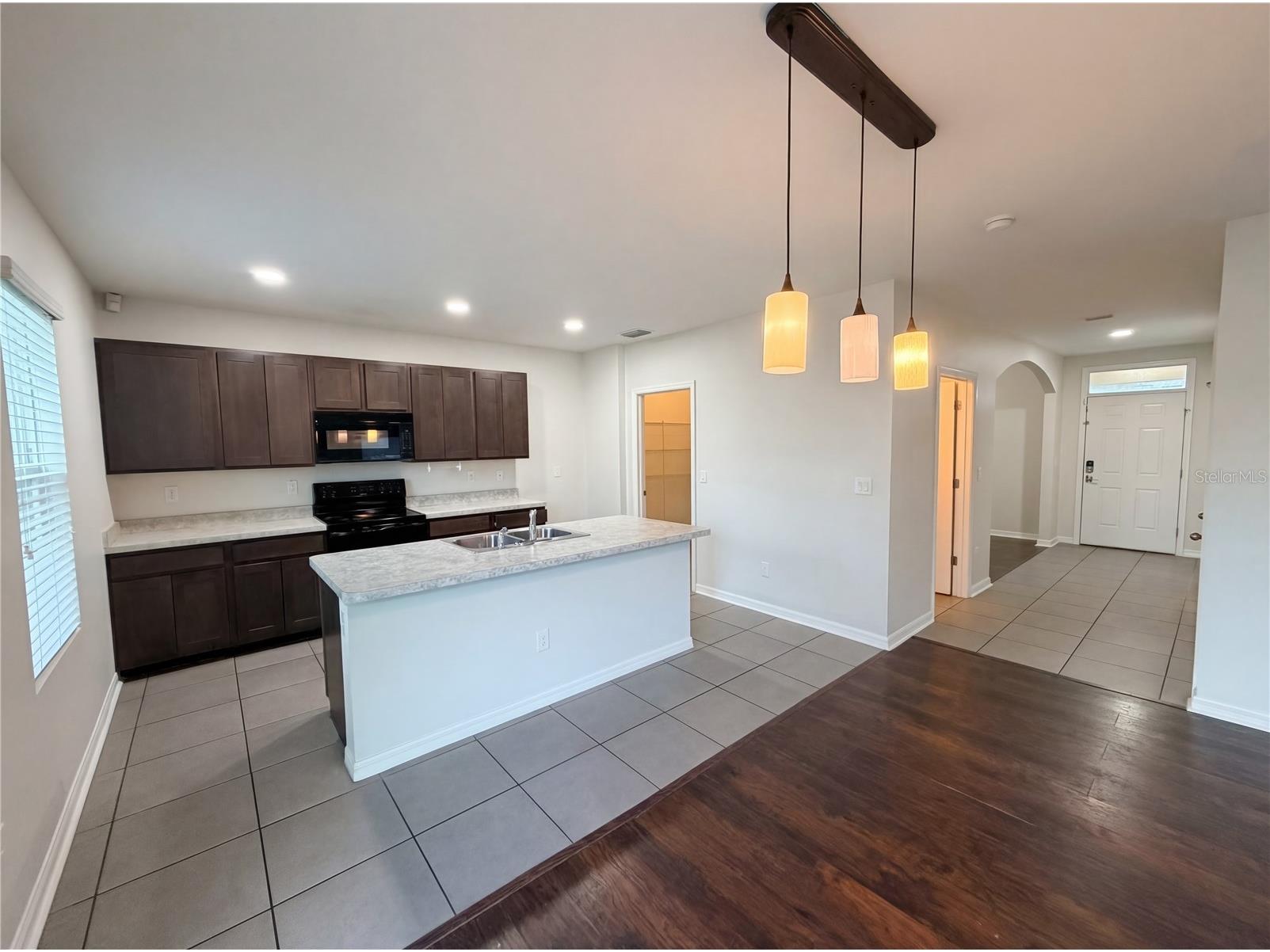 35687 Hillbrook Avenue Zephyrhills FL 33541 O6398474 image2