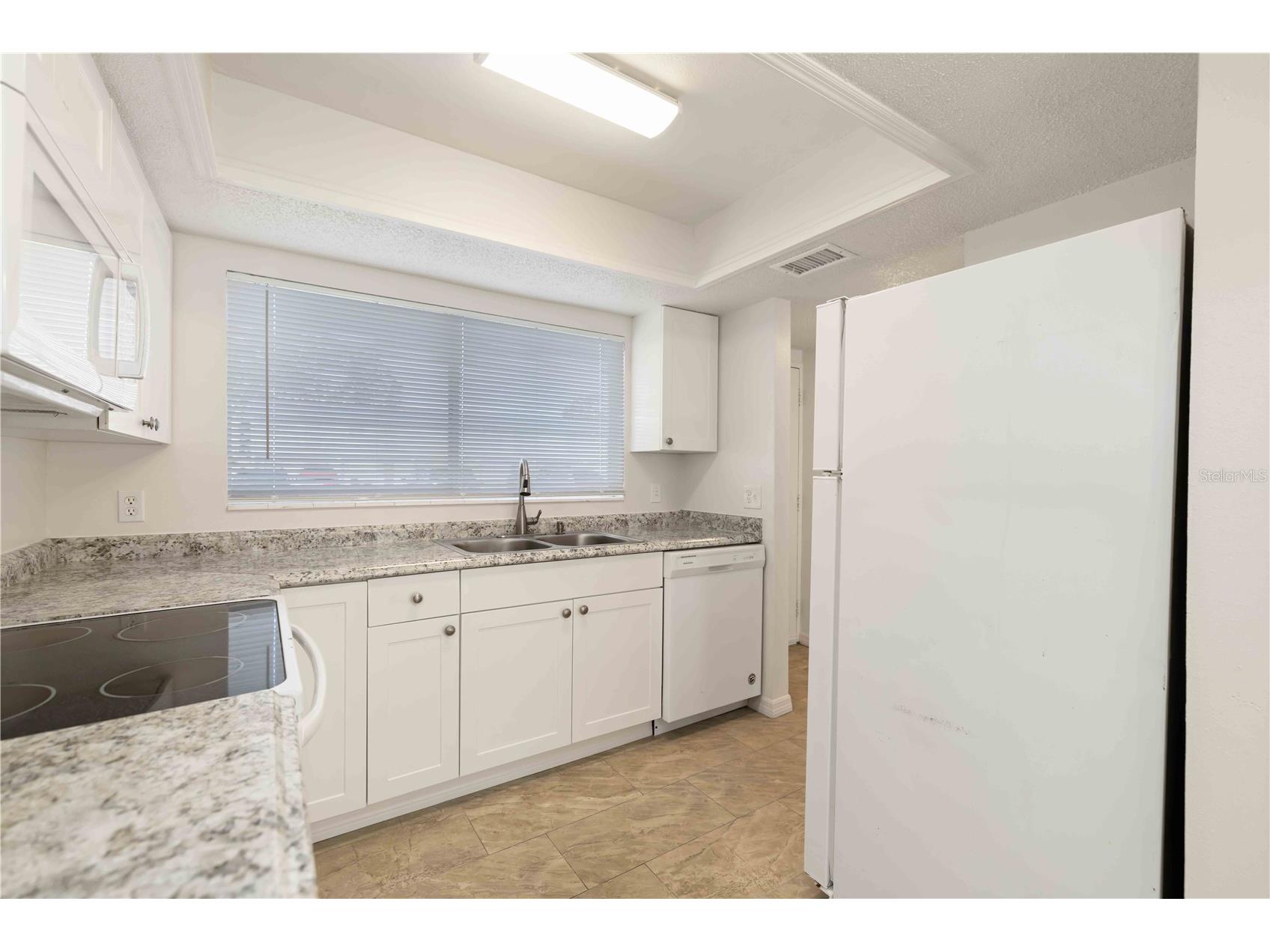 3569 Bee Ridge Sarasota FL 34239 A4688882 image12