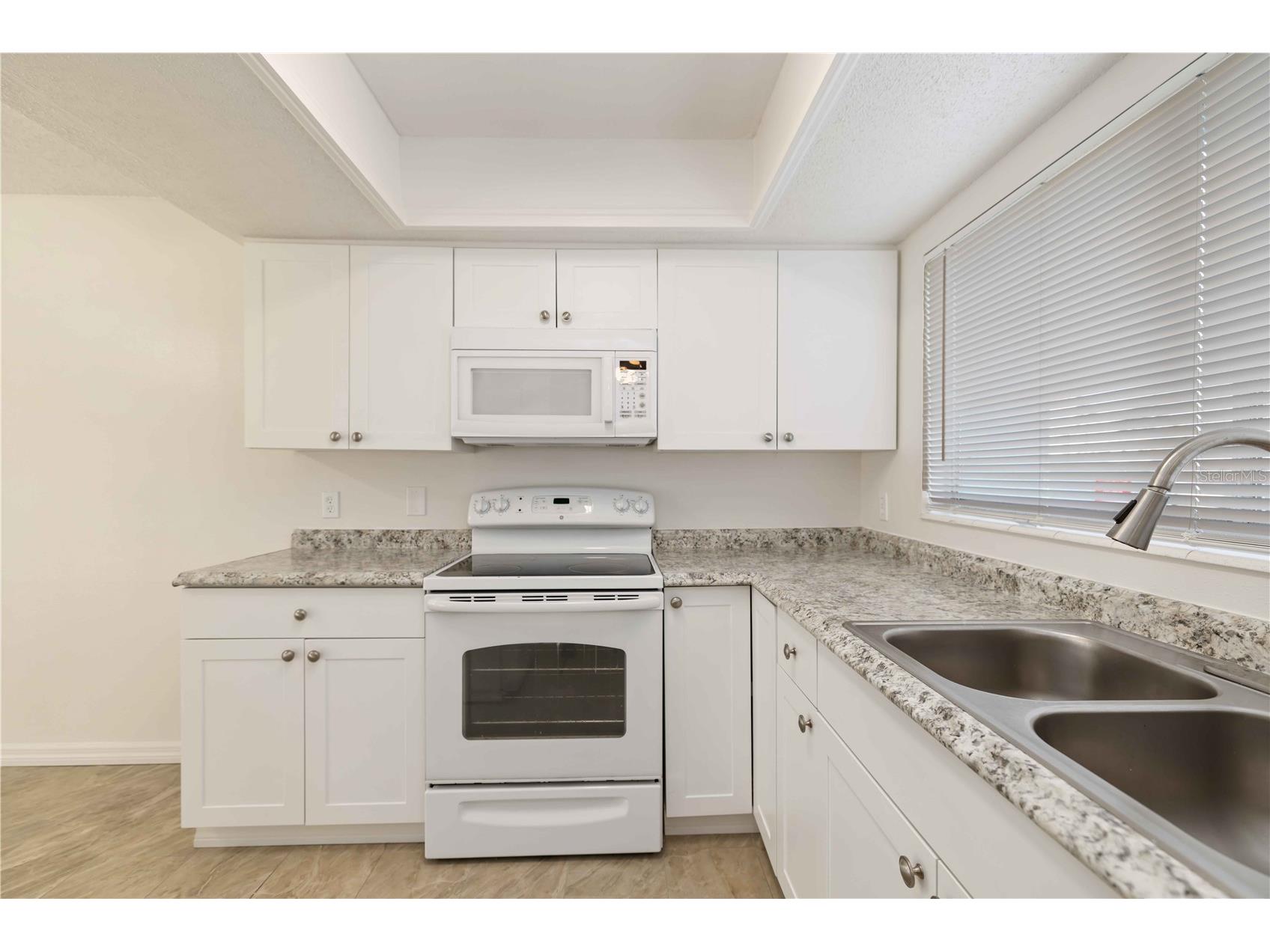 3569 Bee Ridge Sarasota FL 34239 A4688882 image13