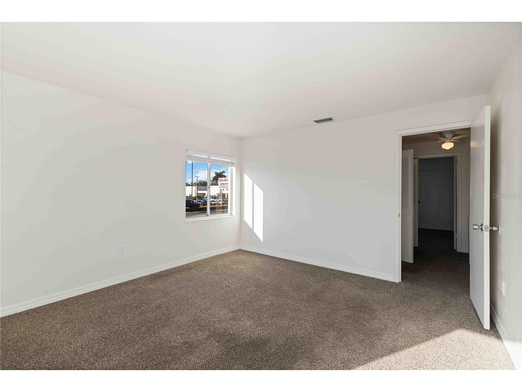 3569 Bee Ridge Sarasota FL 34239 A4688882 image22