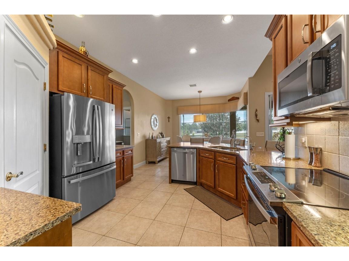 3569 Bellington Drive Orlando FL 32835 O6281080 image18