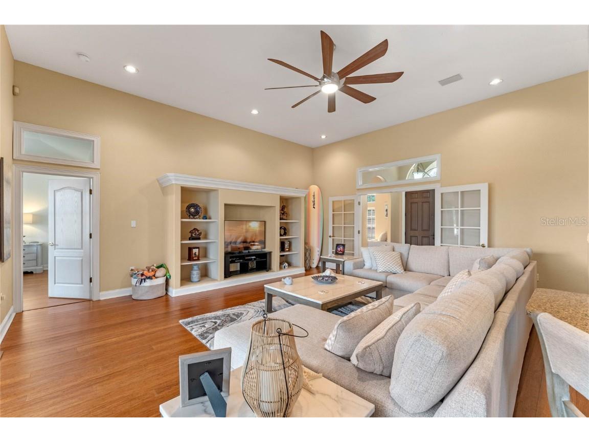 3569 Bellington Drive Orlando FL 32835 O6281080 image24