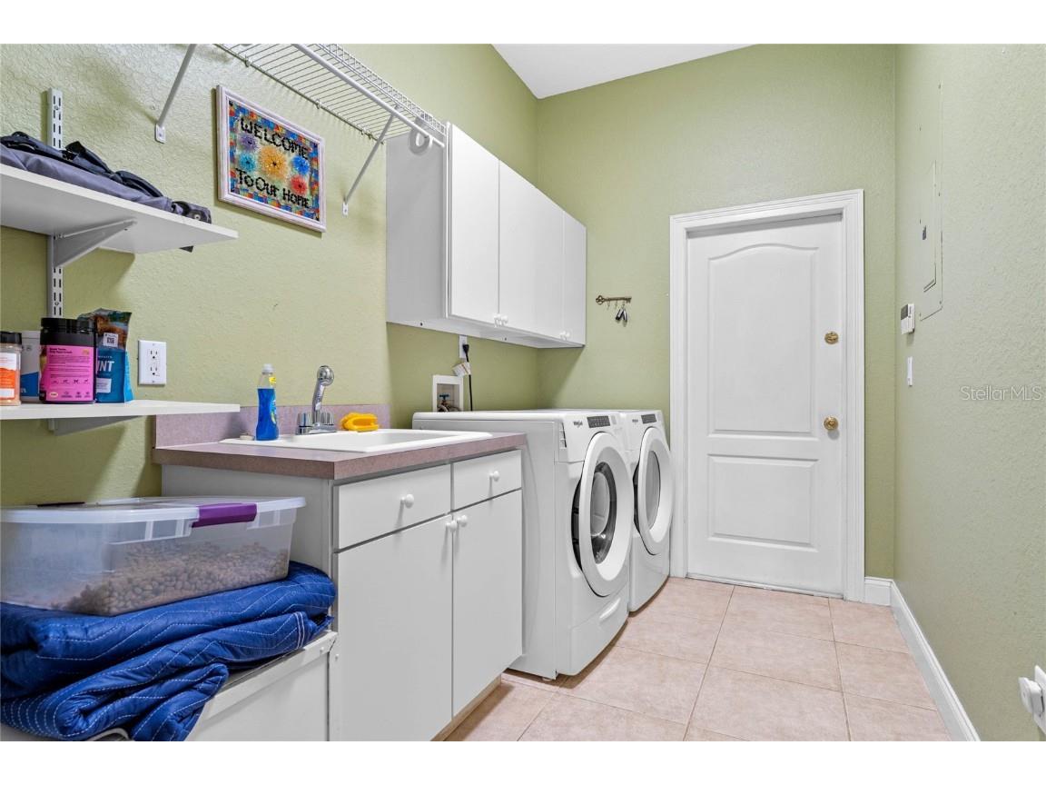 3569 Bellington Drive Orlando FL 32835 O6281080 image38