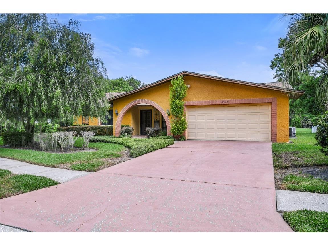 3569 Fairway Forest Drive Palm Harbor FL 34685 T3468397 image1