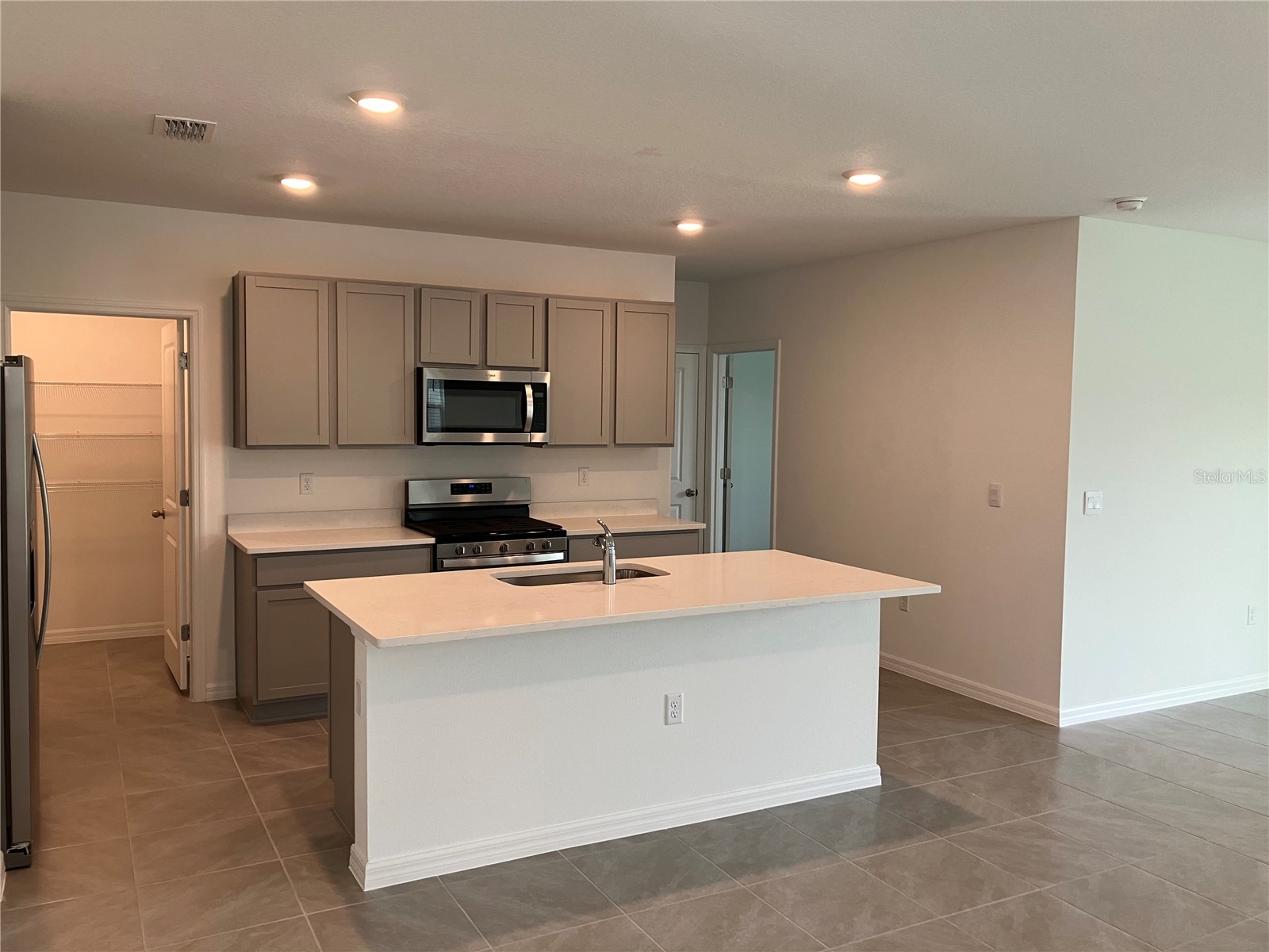 35694 Kinsey Point Zephyrhills FL 33541 TB8512365 image3