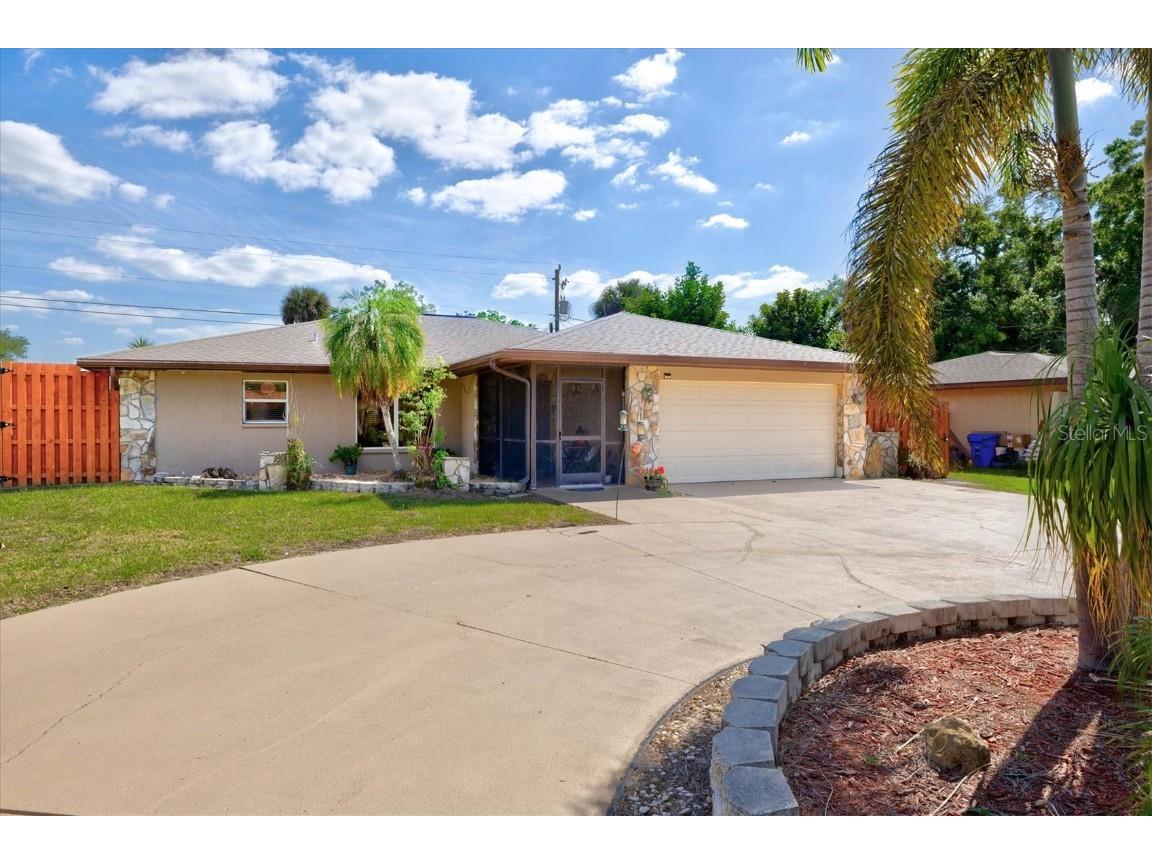 357 Dorchester Drive Venice FL 34293 A4605590 image1
