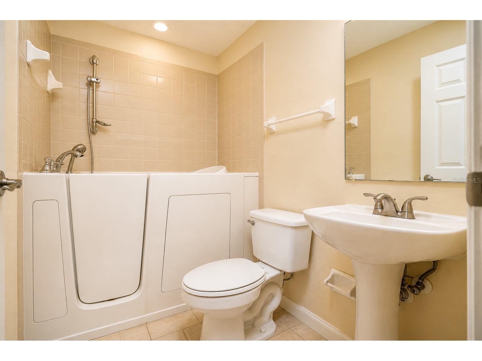 357 Fairway Pointe Circle Orlando FL 32828 O6404565 image17