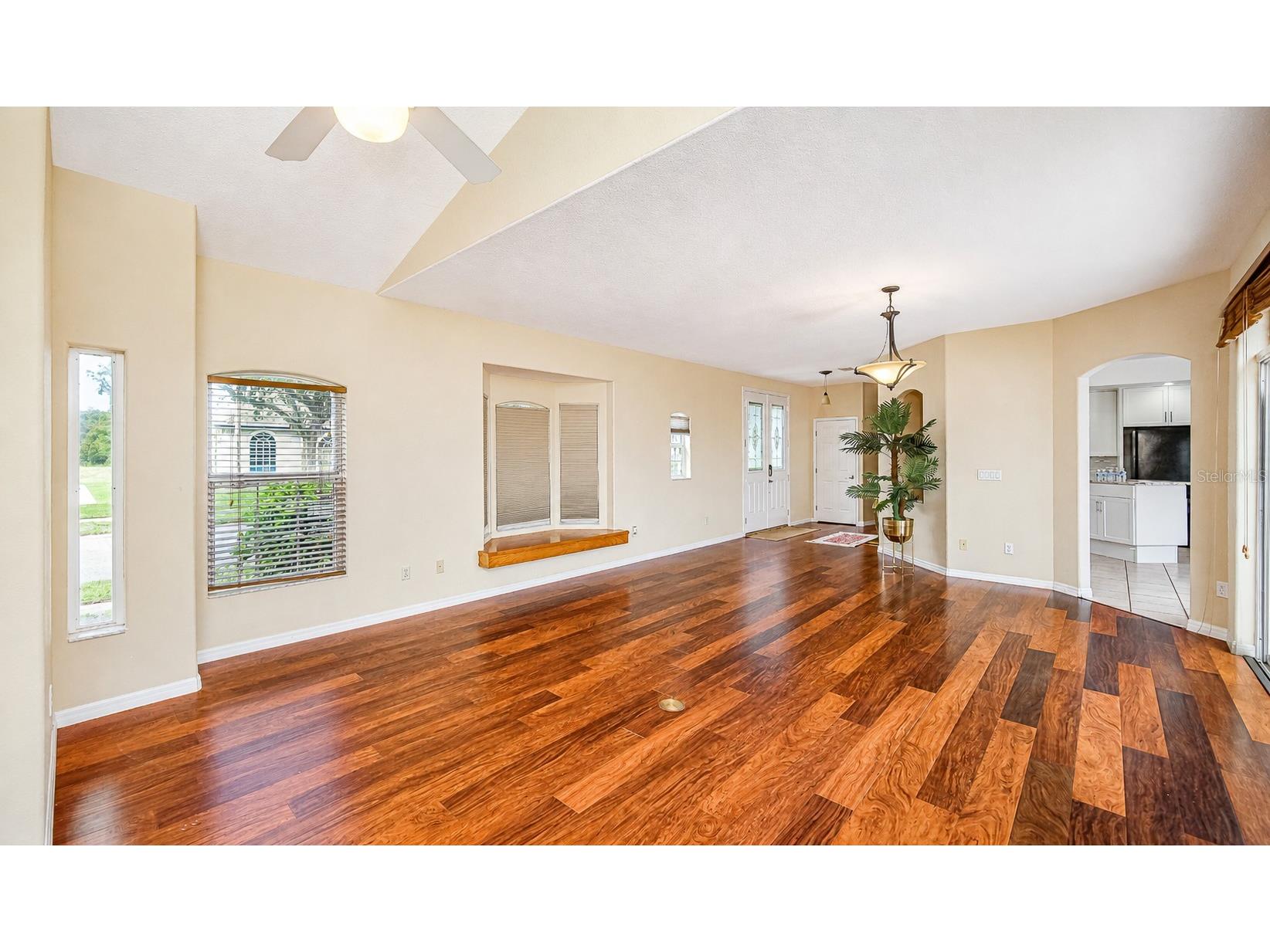 357 Fairway Pointe Circle Orlando FL 32828 O6404565 image6