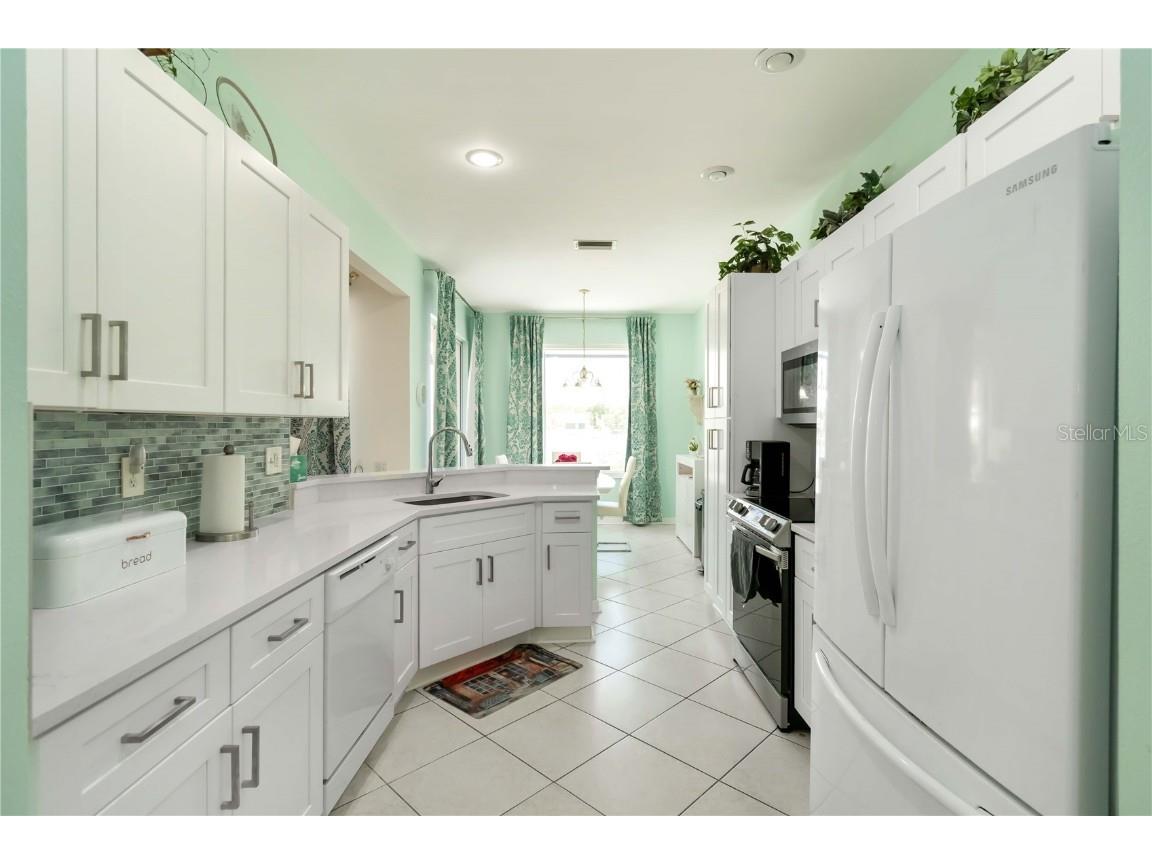 357 Fareham Drive Venice FL 34293 A4662967 image10