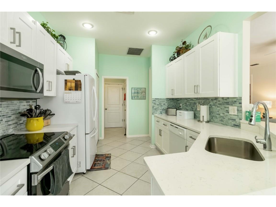 357 Fareham Drive Venice FL 34293 A4662967 image9