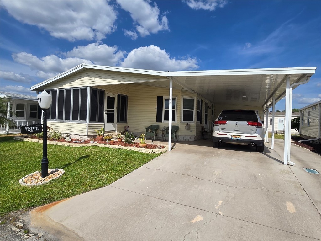 357 Melbourn Drive Haines City FL 33844 - LAKE HENRY P4934687 image1