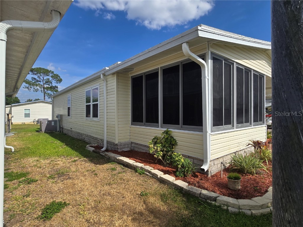 357 Melbourn Drive Haines City FL 33844 - LAKE HENRY P4934687 image3