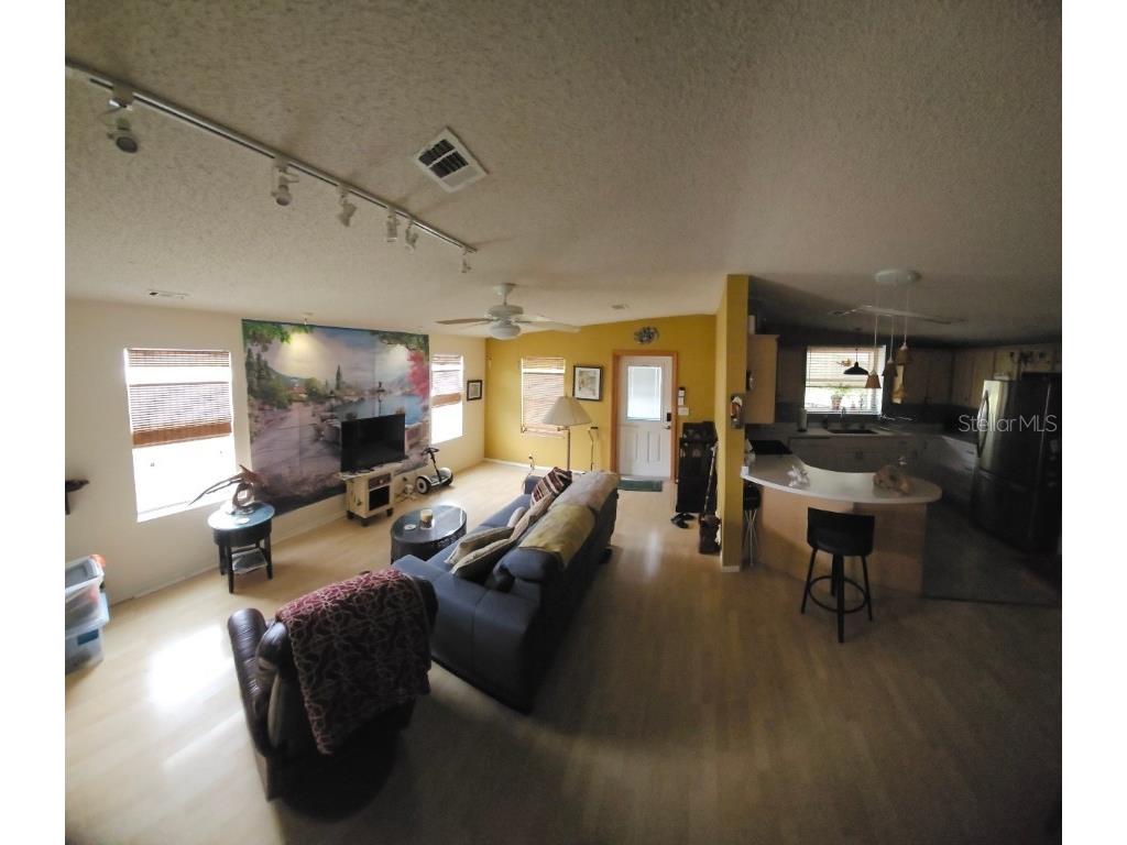 357 Mount Saxon Avenue NE #323 Saint Petersburg FL 33702 TB8374764 image7