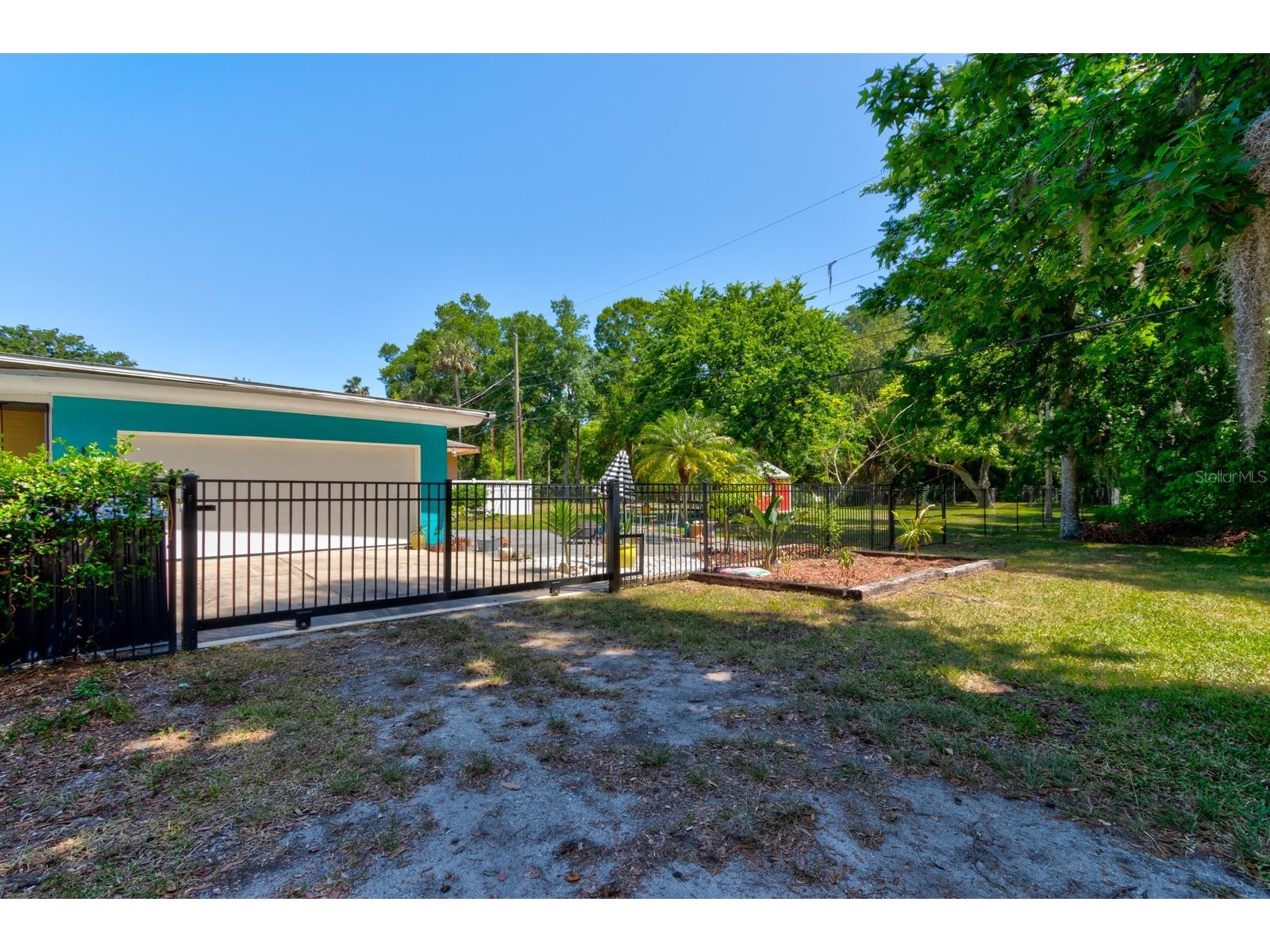 357 S Seneca Boulevard Daytona Beach FL 32114 NS1087010 image34