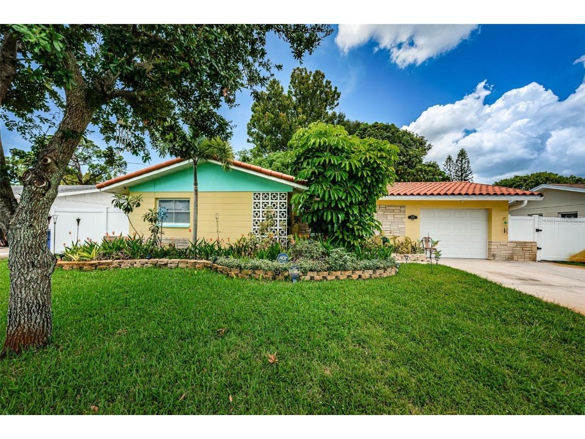 3570 70th Street N Saint Petersburg FL 33710 U8208322 image1