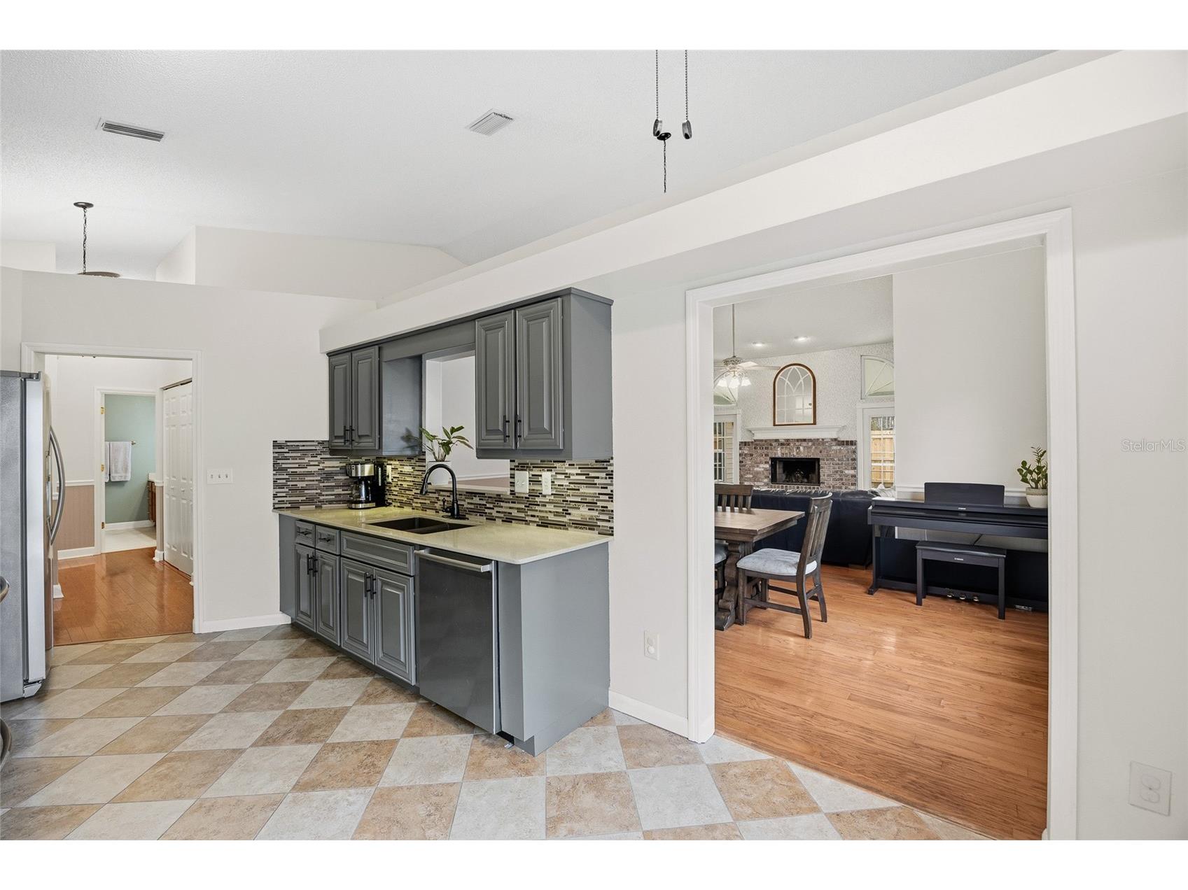 3570 Deer Run S Palm Harbor FL 34684 TB8471840 image18