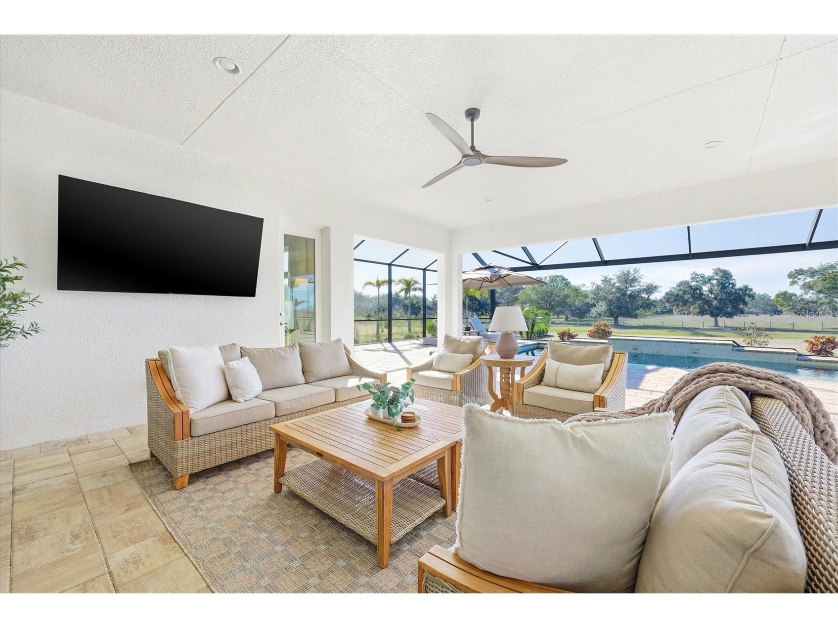 3571 Recurve Circle Sarasota FL 34240 A4679164 image38