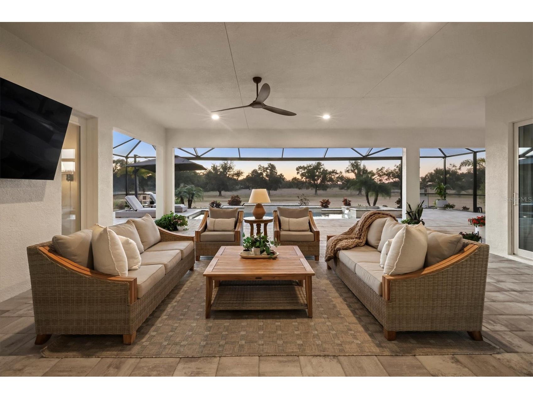 3571 Recurve Circle Sarasota FL 34240 A4679164 image57