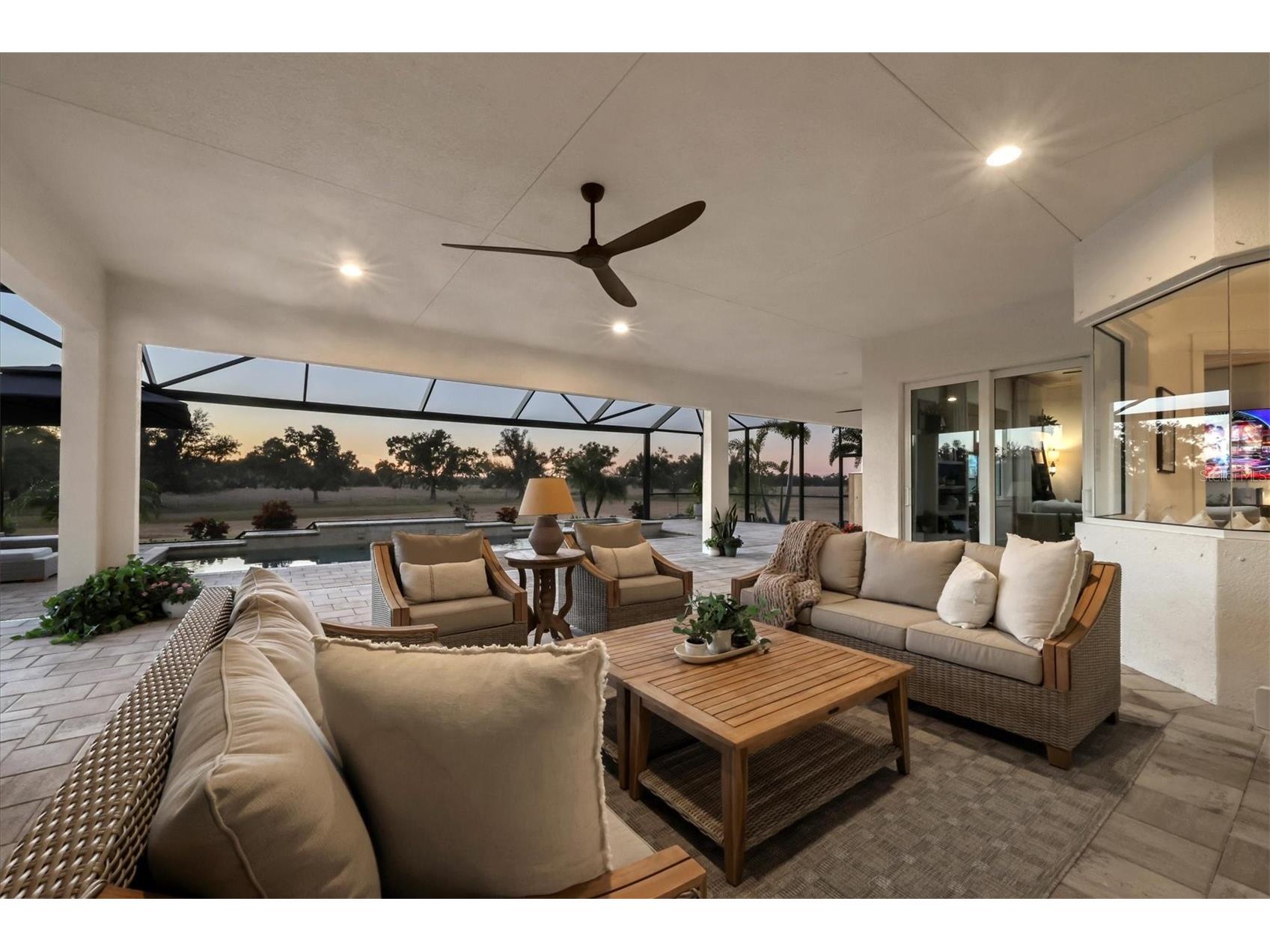 3571 Recurve Circle Sarasota FL 34240 A4679164 image58