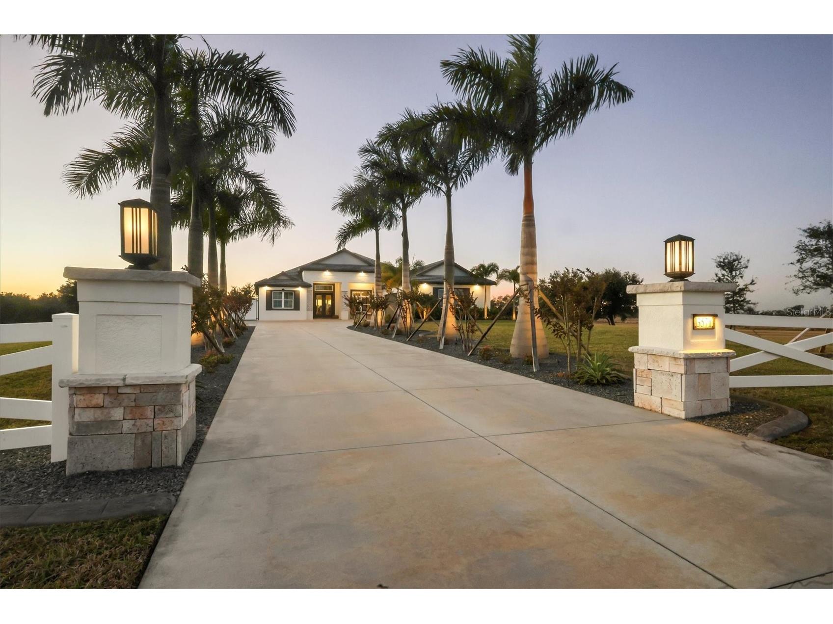 3571 Recurve Circle Sarasota FL 34240 A4679164 image70