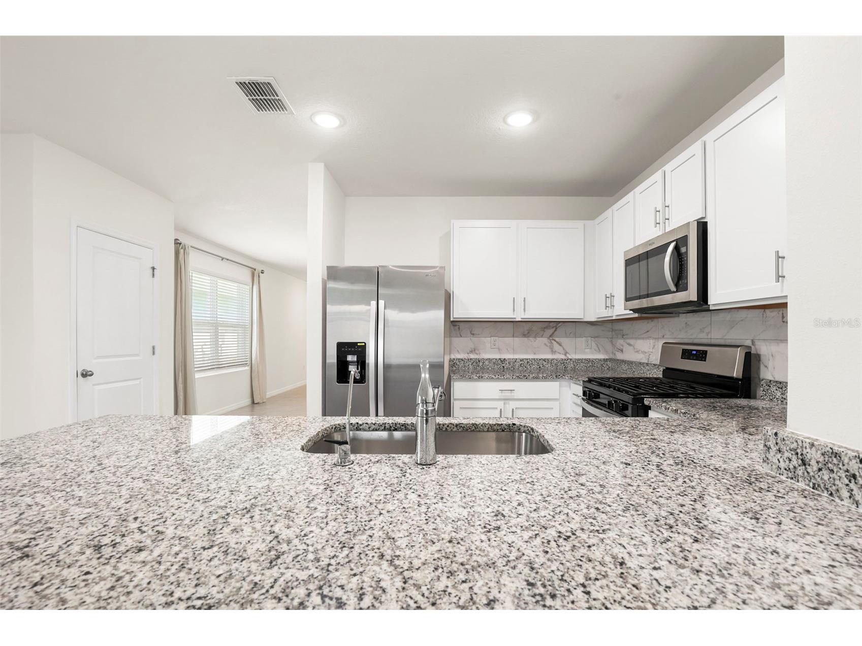 35724 Sunflower Hill Drive Zephyrhills FL 33541 TB8499894 image10