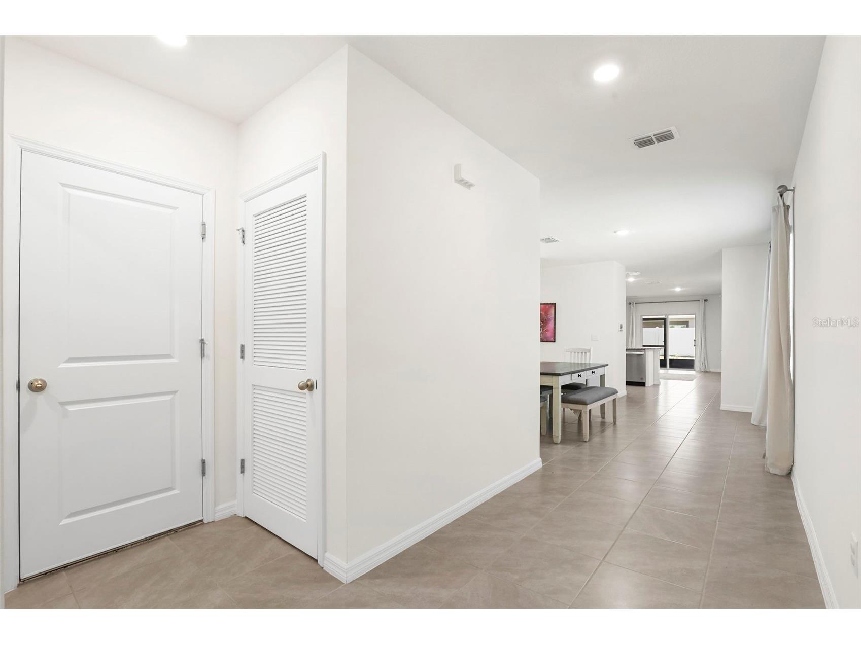 35724 Sunflower Hill Drive Zephyrhills FL 33541 TB8499894 image5