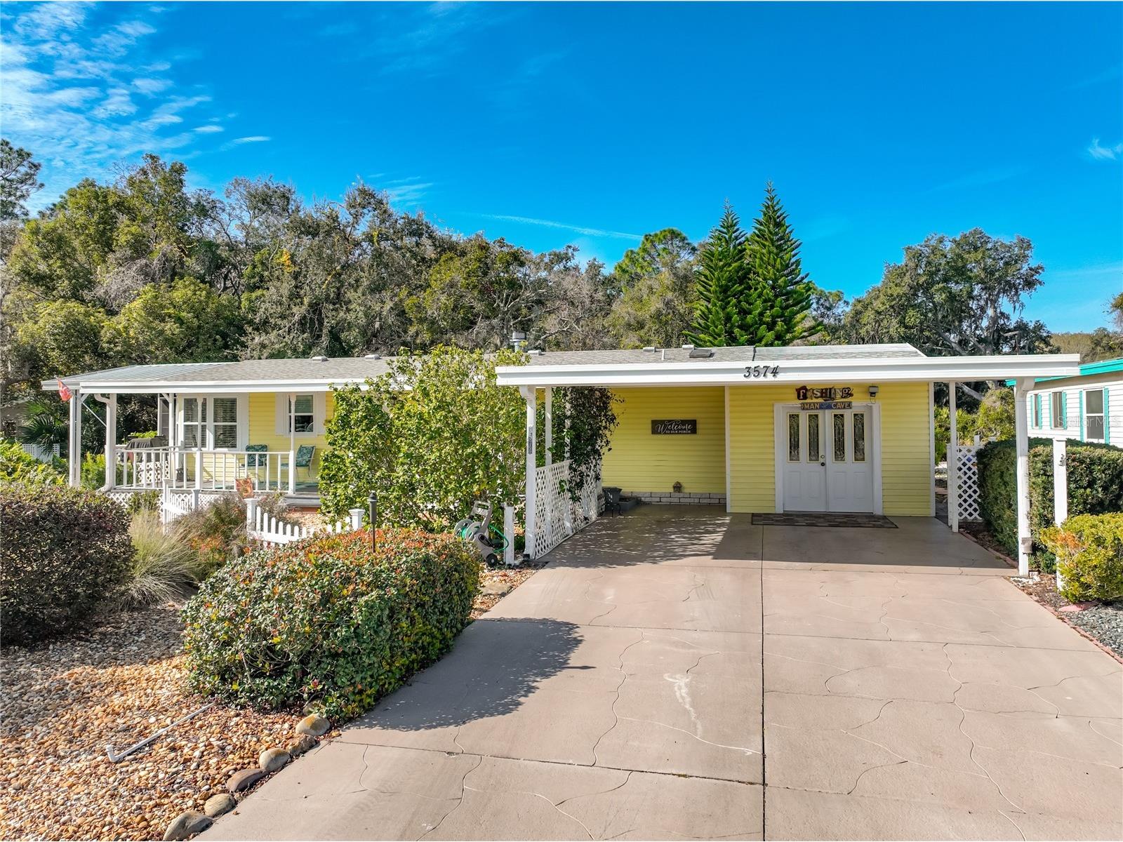 3574 Manatee Road Tavares FL 32778 - LAKE HARRIS G5107093 image1