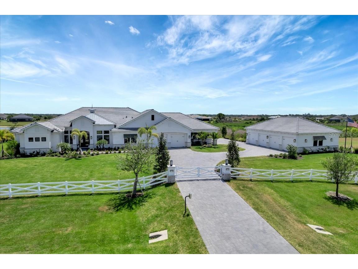 3574 Recurve Circle Sarasota FL 34240 A4654615 image1