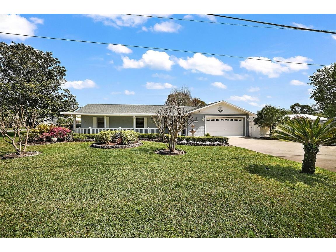 35740 Harbor Shores Road Leesburg FL 34788 - CANAL TO LAKE EUSTIS G5079329 image1