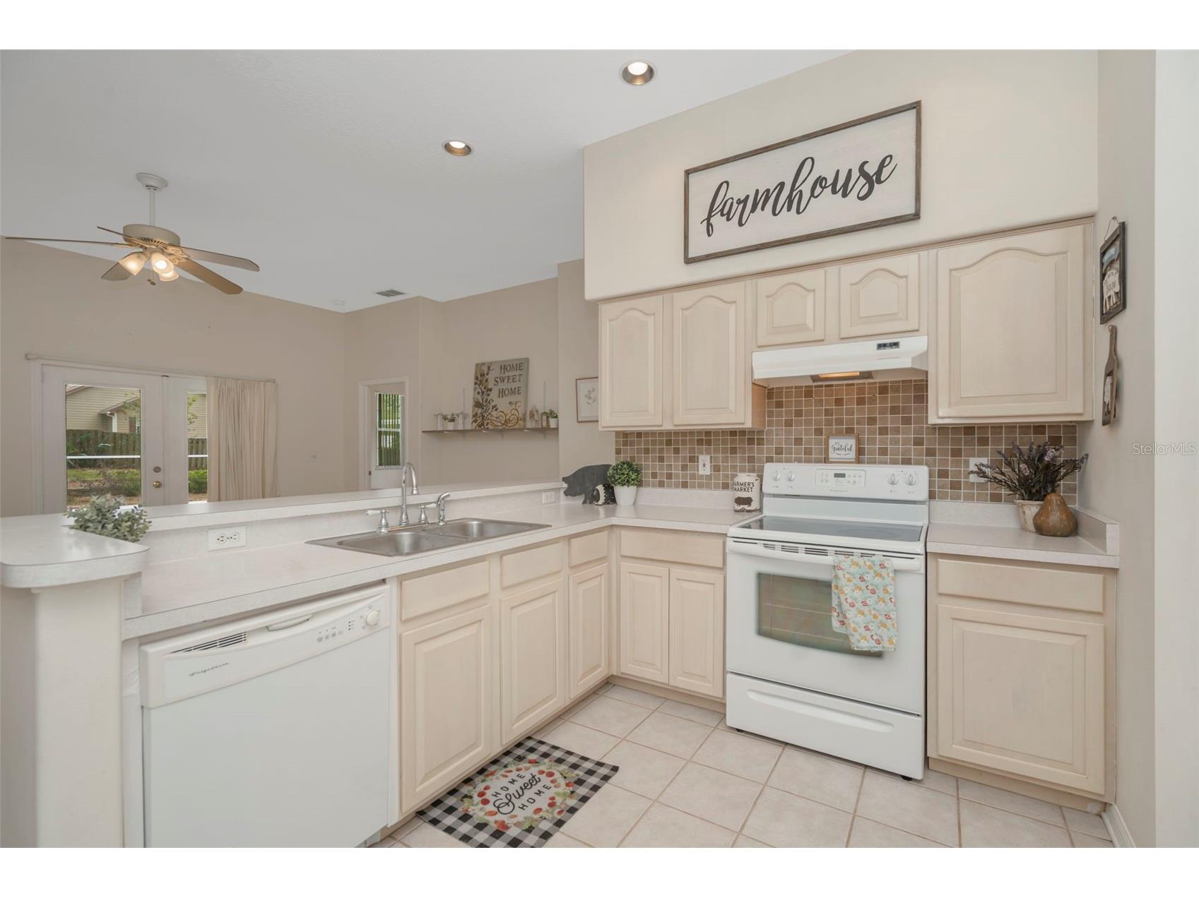 35745 Old Clinton Avenue Dade City FL 33525 TB8504997 image9
